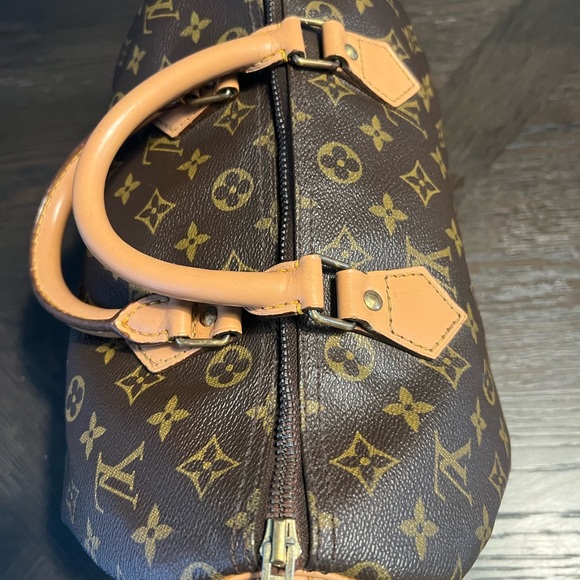Authentic pre- owend Louis Vuitton speedy 30 Code 851 Made in France - Picture 5 of 9
